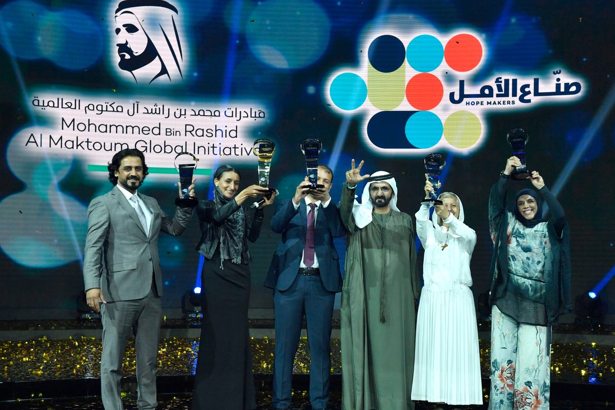 محمد بن راشد يفاجئ العالم العربي بتتويج خمسة صناع أمل