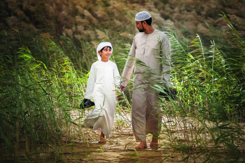 "■ الكاميرا في قبضة خليل المنصوري متحفزة وجاهزة"
