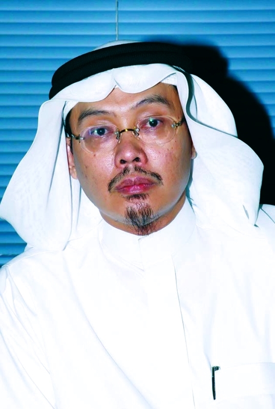 "■ د. أسامة مطرفي"