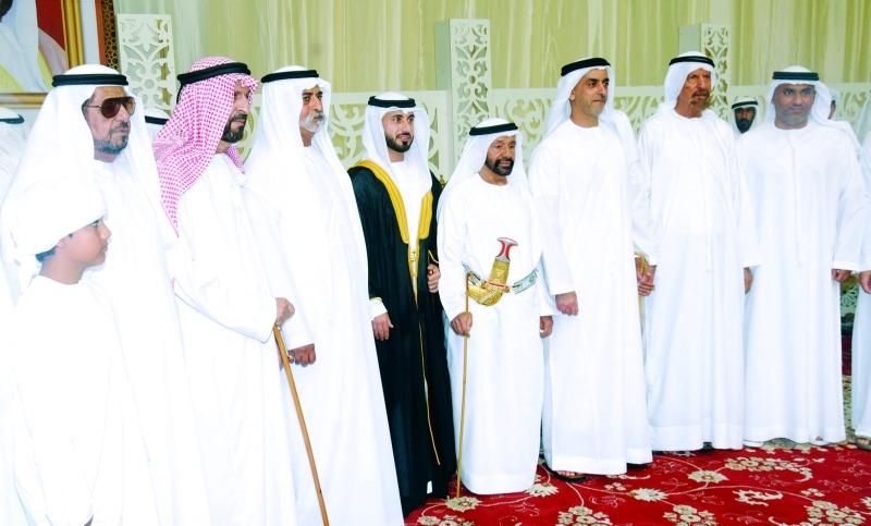 "سيف بن زايد وأحمد السويدي ونهيان بن مبارك خلال الزفاف | وام"