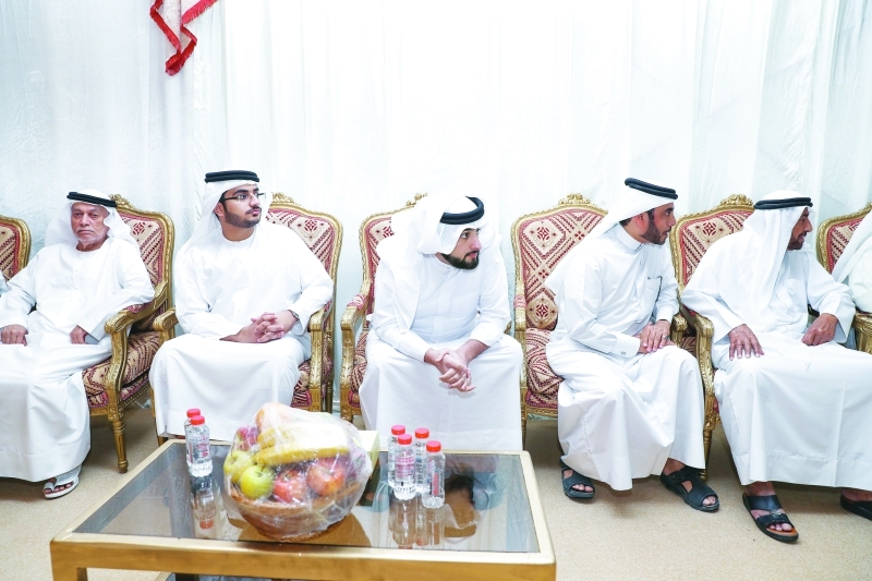 "أحمد بن محمد خلال العزاء"