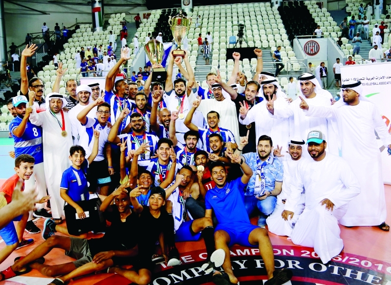 "■ فرحة كبيرة للاعبي النصر والجهازين الفني والإداري بلقب الكأس | تصوير - مجدي إسكندر"