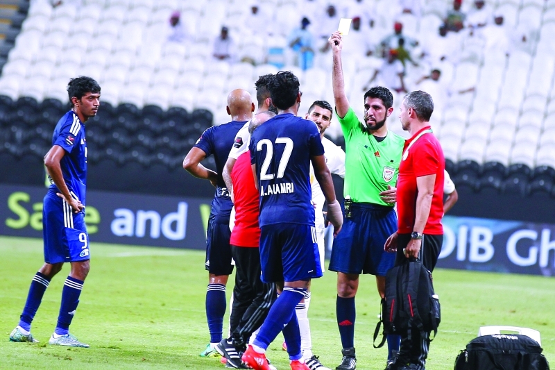 "■ التحكيم تأثر ببعض القرارات السلبية أول الموسم | البيان"