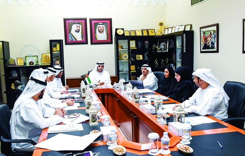 "■ المدفع مترئساً اجتماع مجلس الشارقة | البيان"