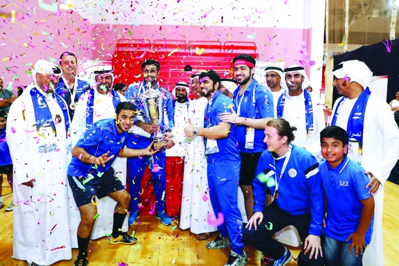 "■ تتويج النصر بكأس الطاولة | البيان"