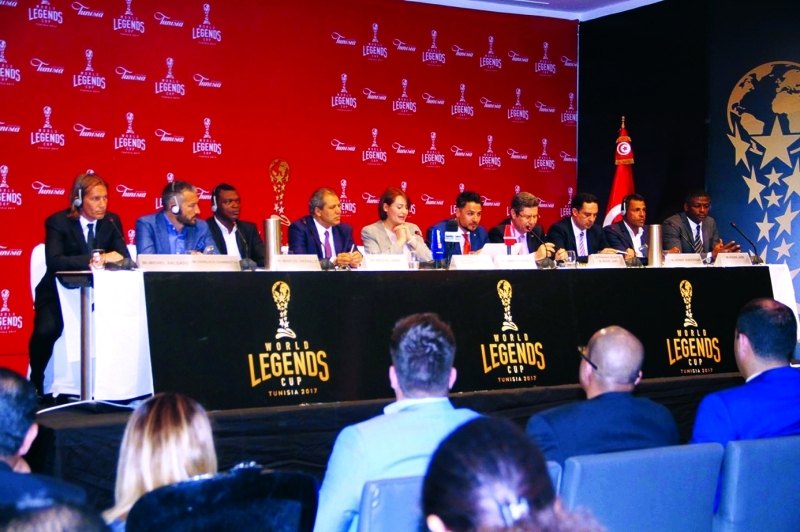 "■ جانب من المؤتمر الصحافي | البيان"