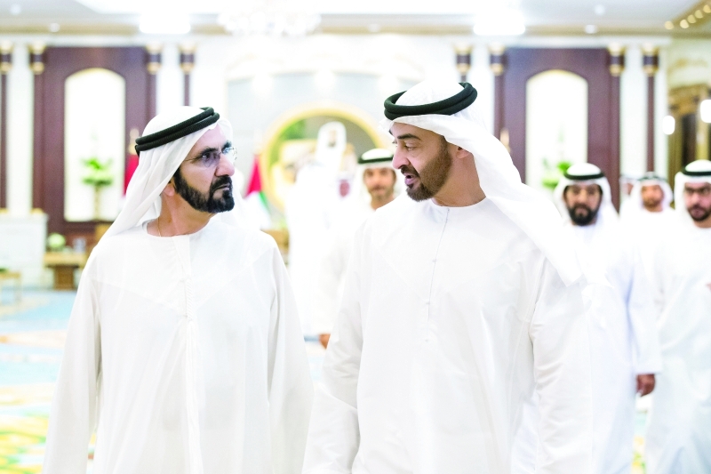 "محمد بن راشد ومحمد بن زايد خلال الاستقبال"