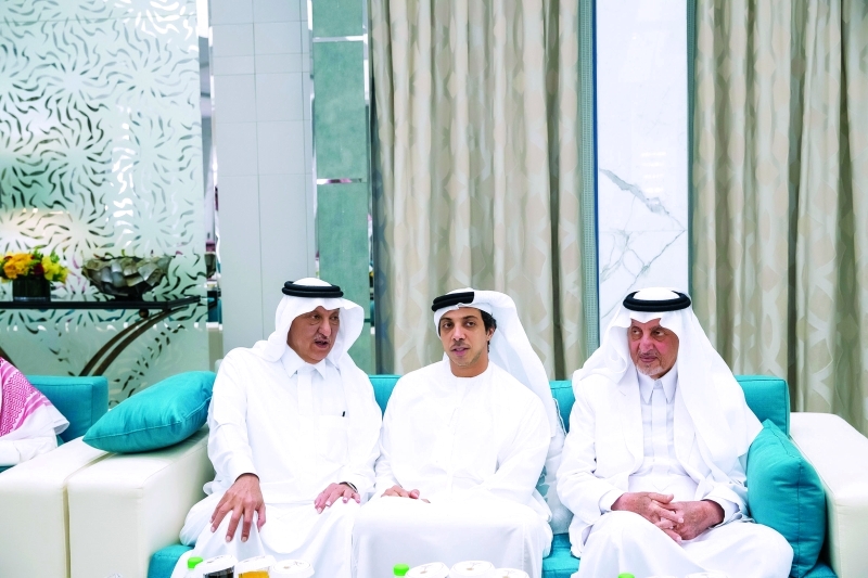 "■ منصور بن زايد وخالد الفيصل"
