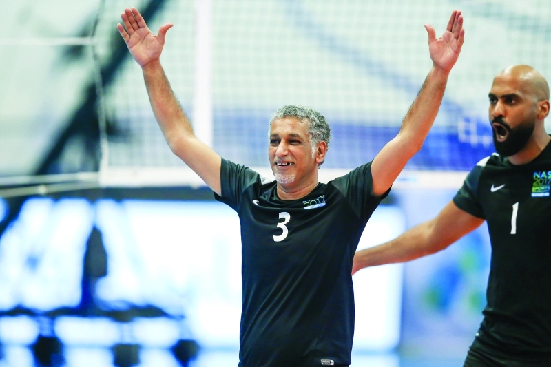 "■ خالد محمود عميد اللاعبين في الإمارات"