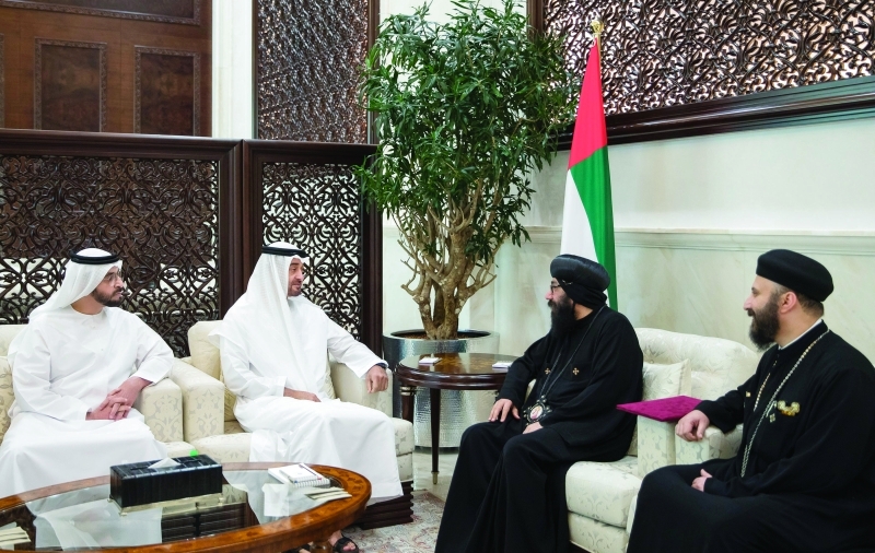 "■ محمد بن زايد بحضور حمدان بن زايد خلال المباحثات مع الأنبا يوليوس"