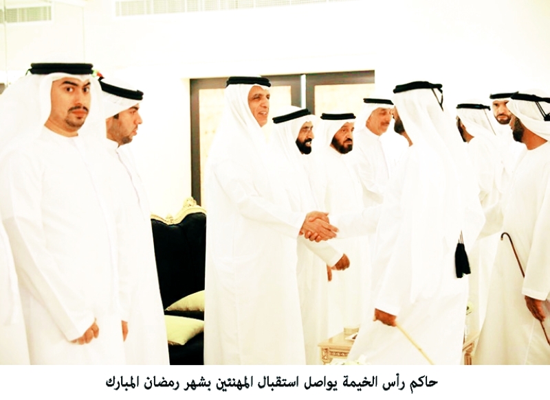 "■ سعود بن صقر خلال استقبال المهنئين بالشهر الفضيل"