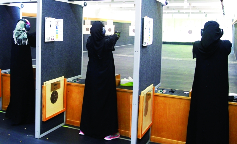 "■ من منافسات رماية السيدات | البيان"