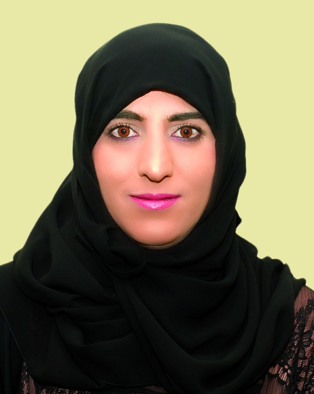 "■  موزة الزعابي"