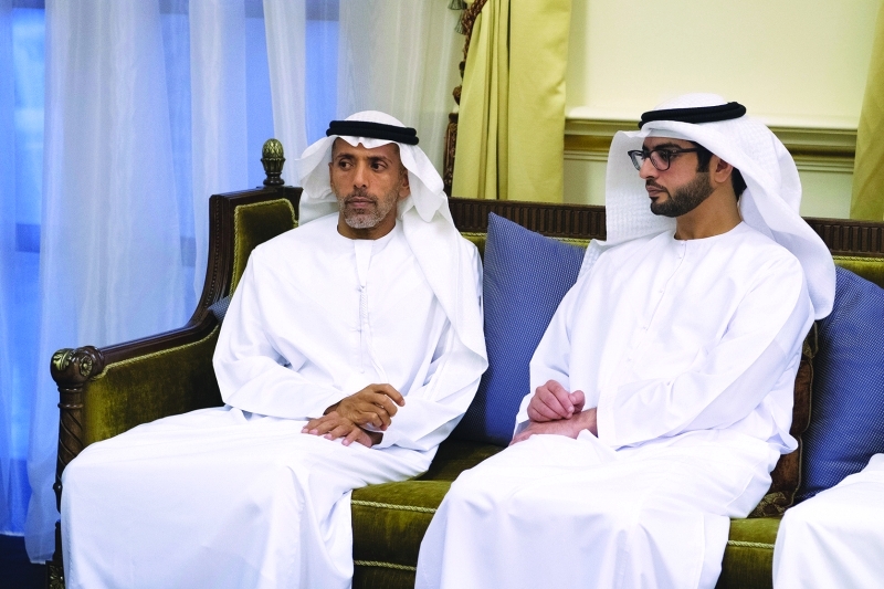 "أحمد بن طحنون وسلطان بن حمدان بن زايد"