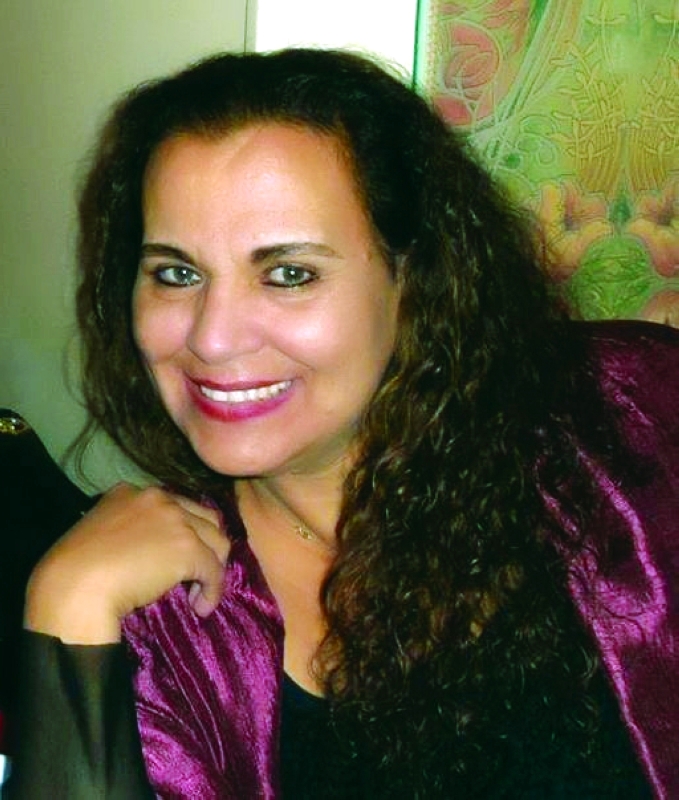 "أمينة المعيفي"