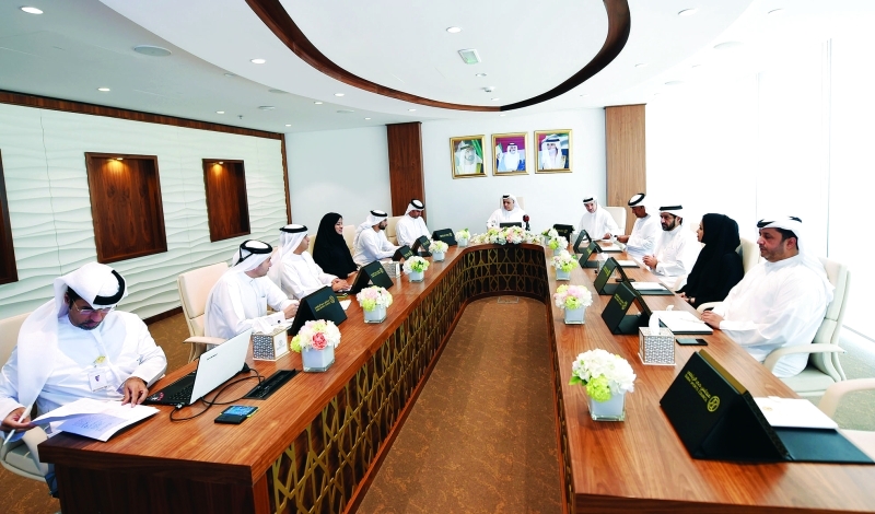 "■ مطر الطاير يترأس اجتماع المجلس| البيان"