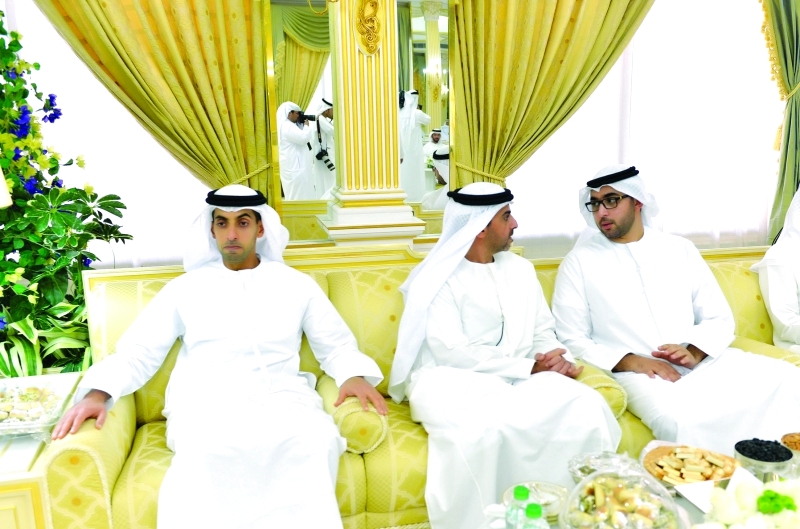 "راشد بن سعود وحامد وخالد بن زايد"