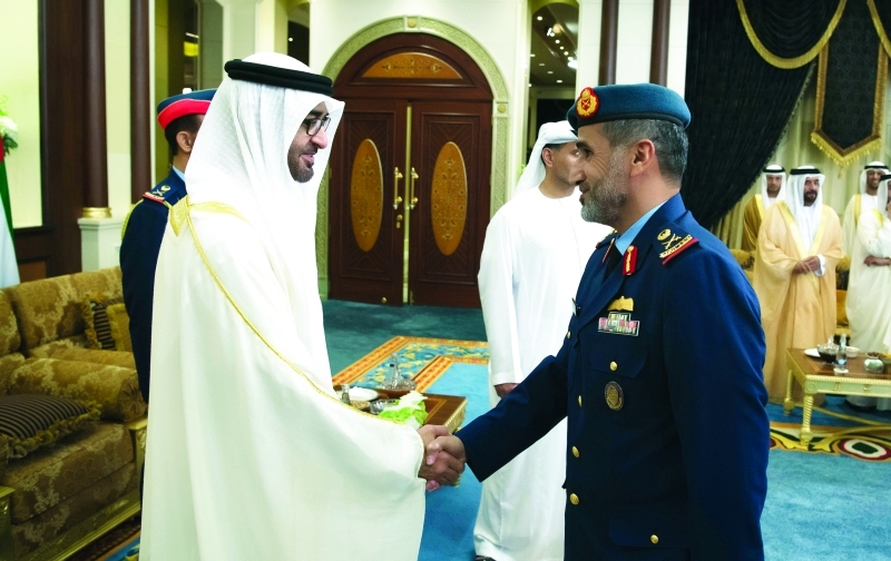 ".. وسموه مصافحاً فارس المزروعي"
