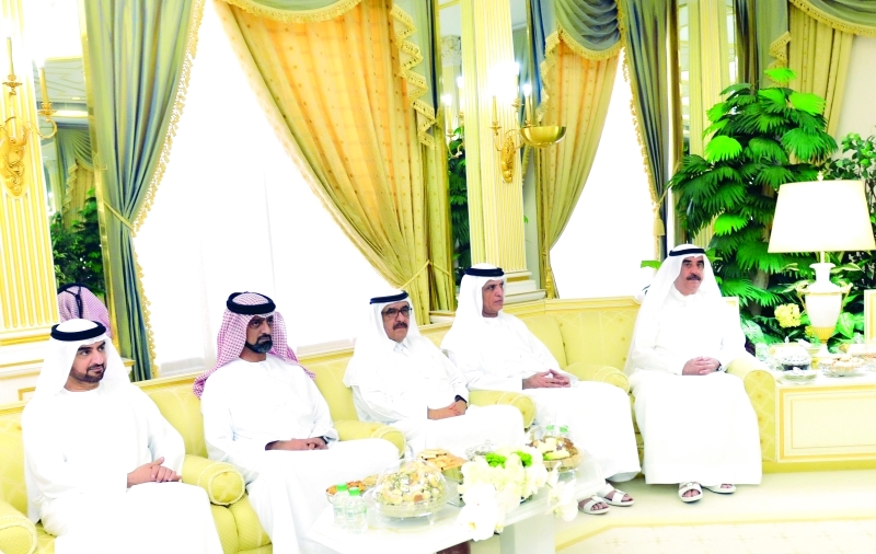 "سعود المعلا وسعود القاسمي وحمدان بن راشد وعبد الله بن سالم القاسمي وعمار النعيمي"