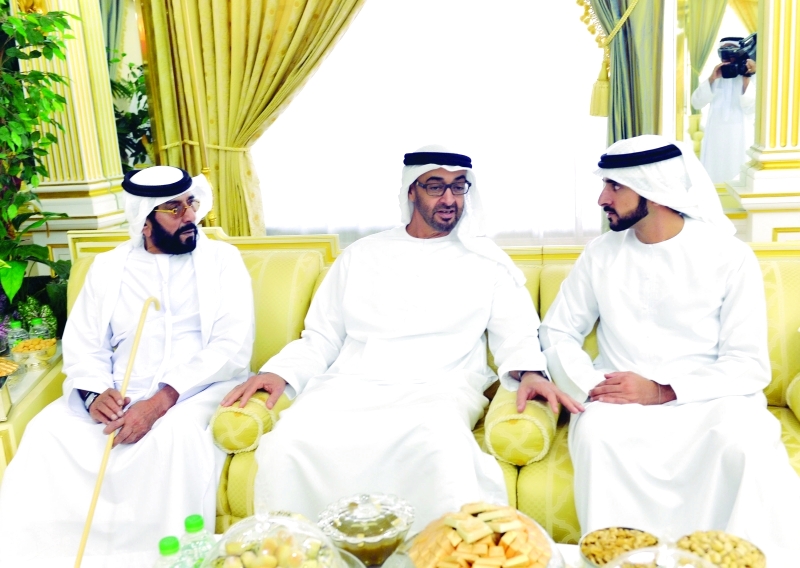 "محمد بن زايد وحمدان بن محمد وطحنون بن محمد"