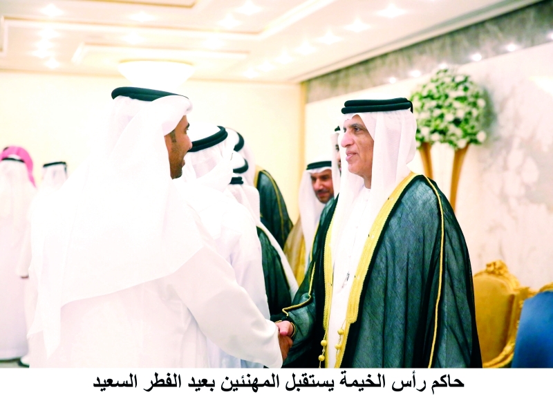 "■ سعود بن صقر يتلقى التهاني بالعيد من المواطنين"