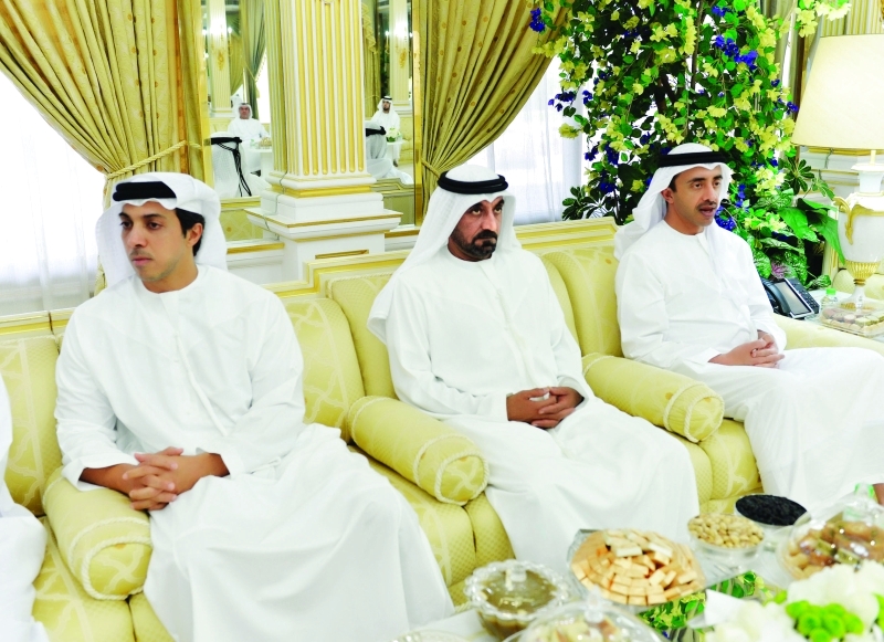 "منصور وعبد الله بن زايد وأحمد بن سعيد"