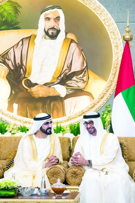 "■ محمد بن راشد في حديث أخوي مع محمد بن زايد"