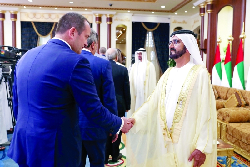 "محمد بن راشد ومحمد بن زايد خلال الاستقبال"