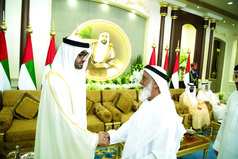 "سموه متقبلاً التهاني"