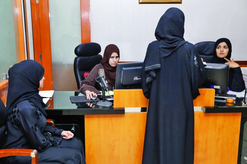 "مهمة الباحثات الاجتماعيات تحقيق العدالة المهنية وتقديم المساعدات للمستحقين | البيان"