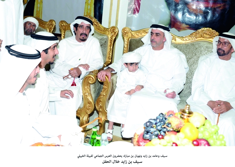 "سيف بن زايد لدى حضوره العرس الجماعي | وام"