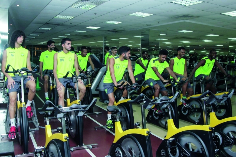 "■ الوصل أدى حصته التدريبية الأولى في صالة الجيم | البيان"