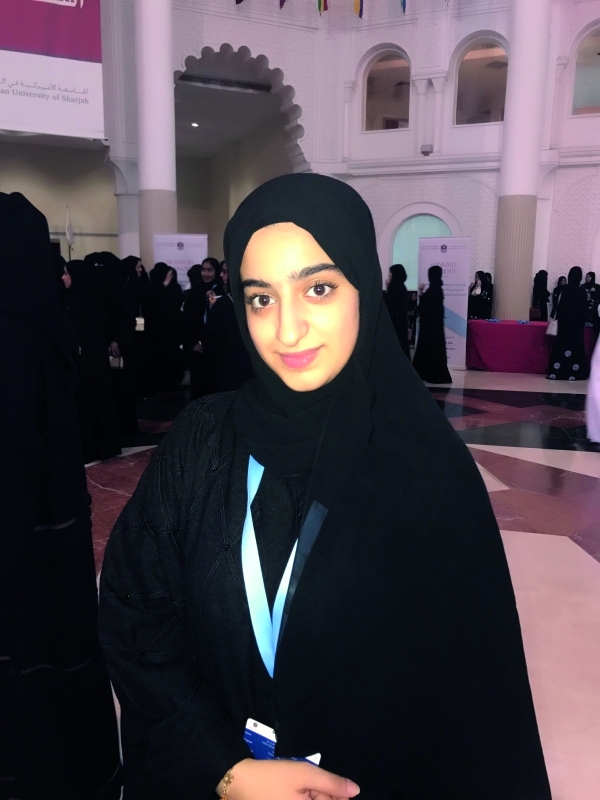 "■ فاطمة المزروعي"