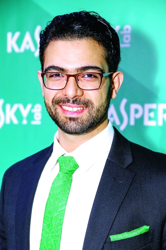 "أمين حاسبيني"