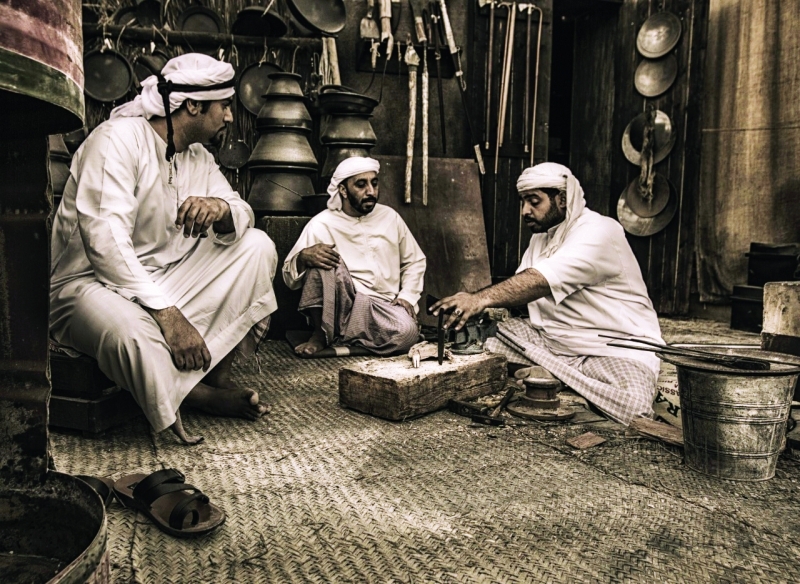"■ صورة الحرف اليدوية الإماراتية الفائزة بالمركز الأول في جائزة العويس للإبداع | البيان"
