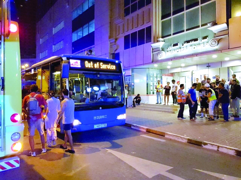 "وسائل النقل العامة لنقل سكان البرج"
