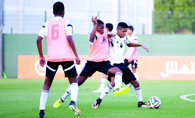 "■ جانب من تدريبات الناشئين | البيان"