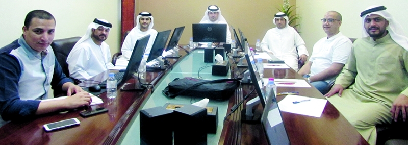 "■ عبدالله القايدي يترأس الاجتماع مع ممثلي الشركات | البيان"