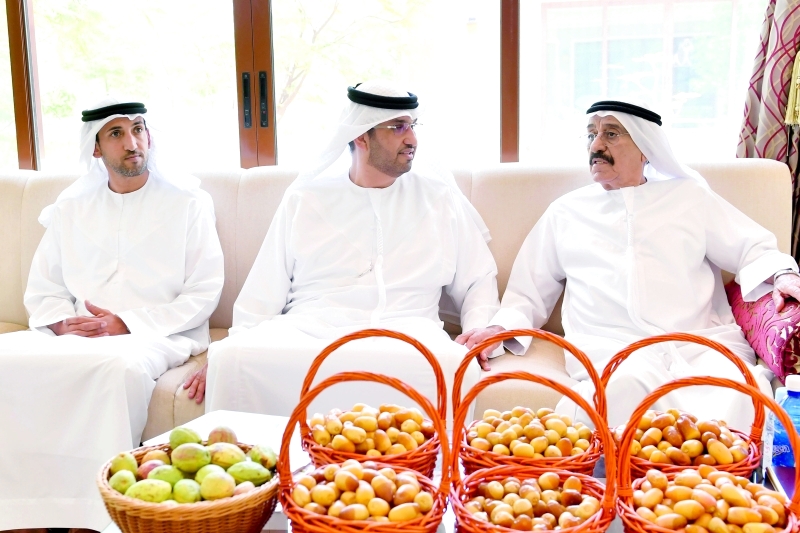 "سلطان الجابر ومحمد المزروعي ومحمد النابودة"