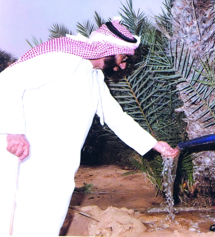 زايد الإنسان.. رحلة روتها أفلاج العين وواحاتها