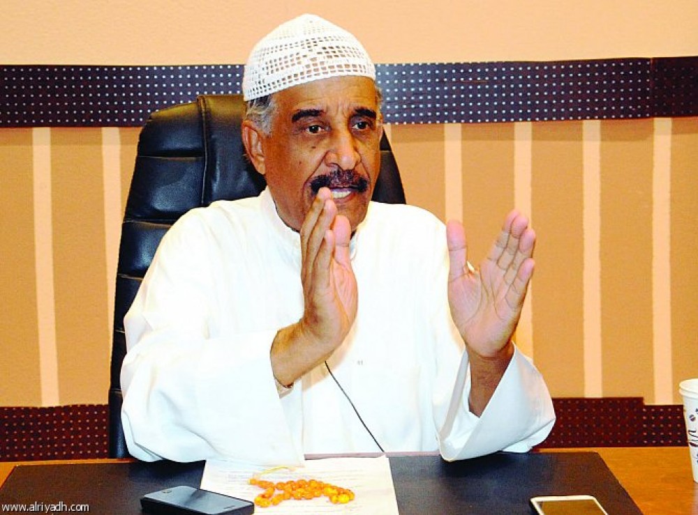 رواد مواقع التواصل يدعون بالشفاء للفنان الكويتي "العيدروسي"