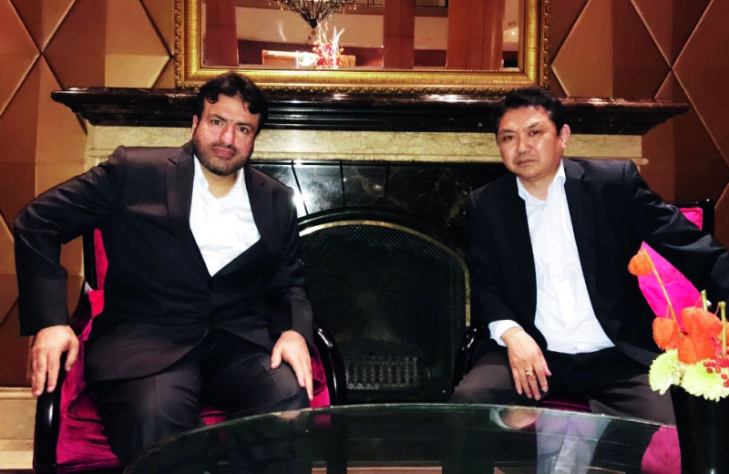 "■ جانب من لقاء الطاهر وسينبايار | البيان"