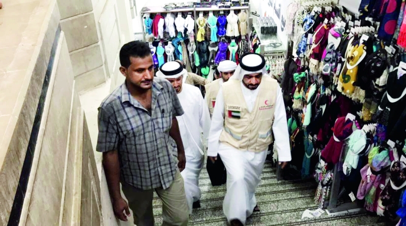 "Ⅶ حرص إماراتي على توزيع الأضاحي ومستلزمات العيد على أسر الشهداء والجرحى | وام"