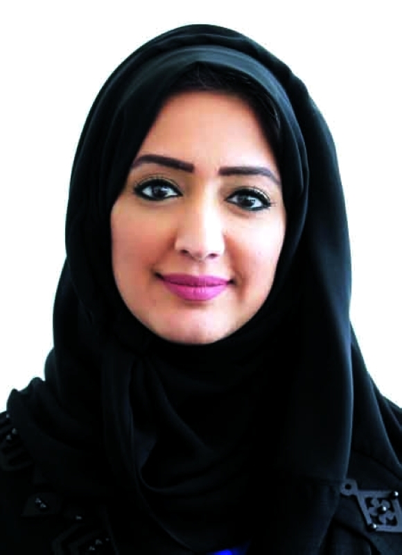 "فاطمة المهيري"