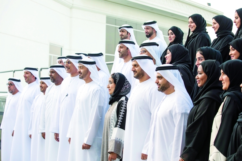 "محمد بن زايد خلال اللقاء"