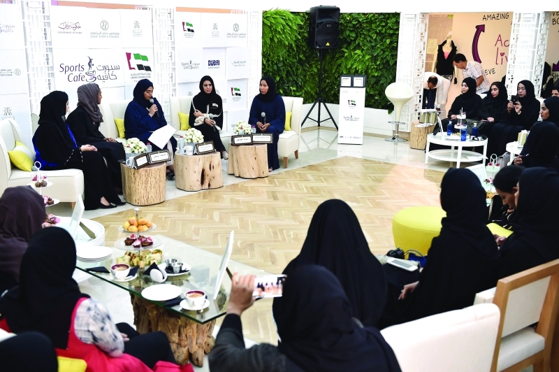 "جانب من جلسة العام الماضي | البيان"