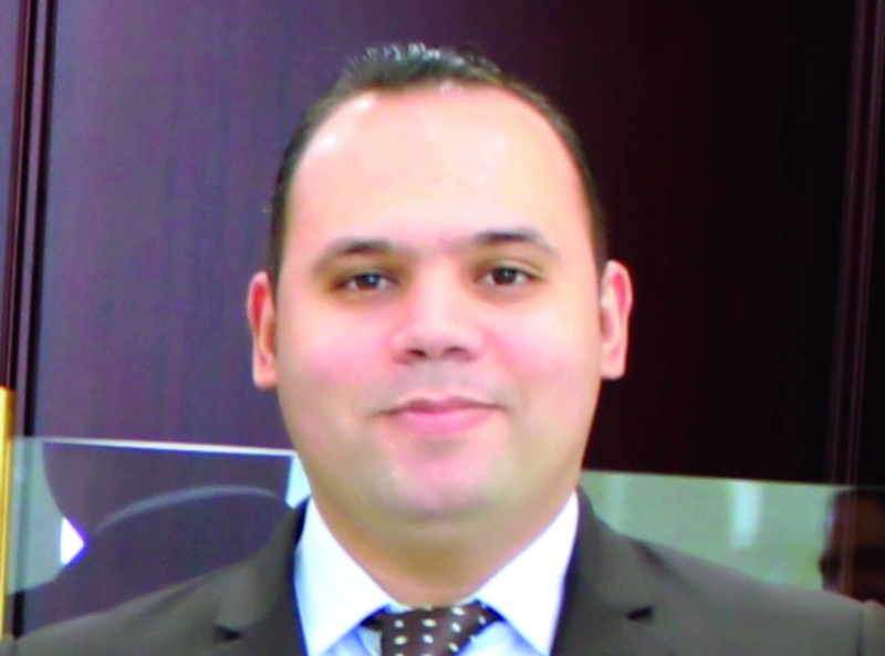 "عمرو حسين"
