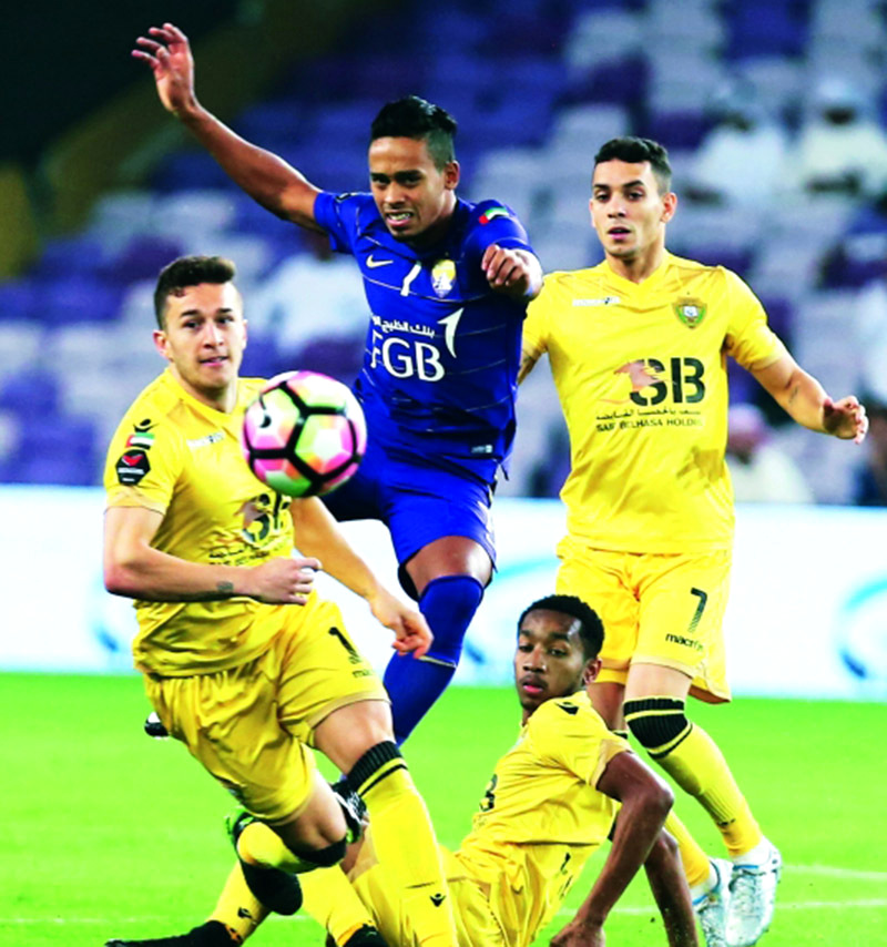 "جانب من مباراة العين والوصل الموسم الماضي | البيان"