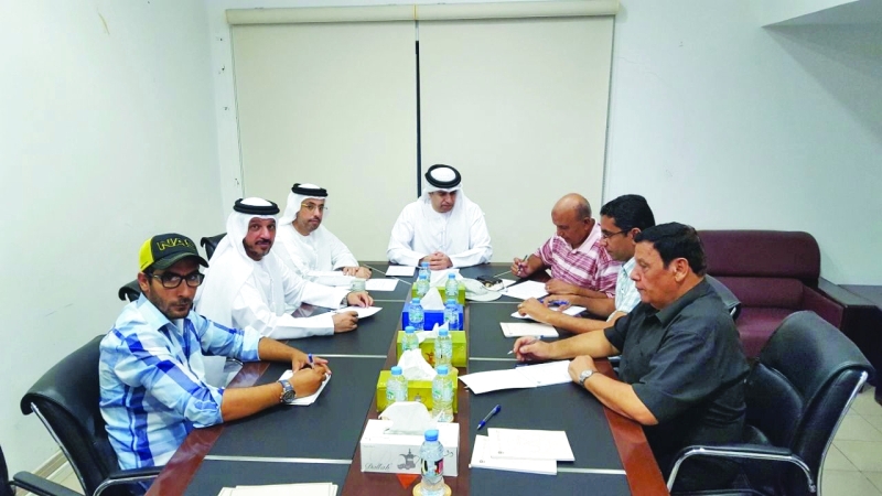 "خلال الاجتماع التنسيقي لوفد الهيئة مع الاتحاد | البيان"