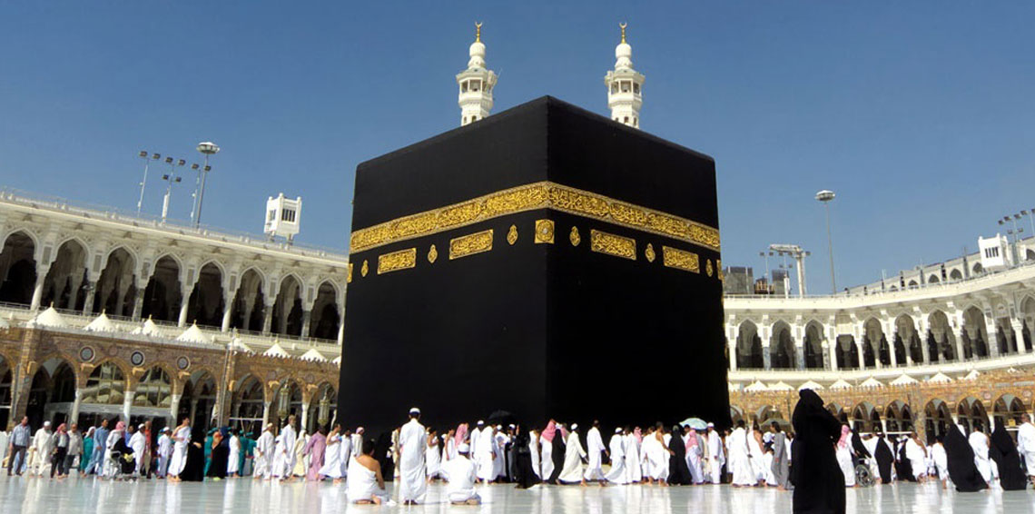 الكعبة المشرفة تكتسي غدا حلتها الجديدة